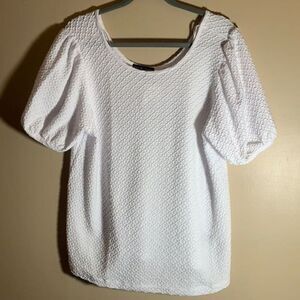 Kim & Cami White Stretchy Top NWT